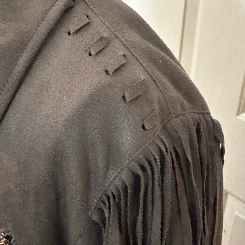 Women’s Faux Suede Moto Style Fringe Jacket - Picture 3 of 13